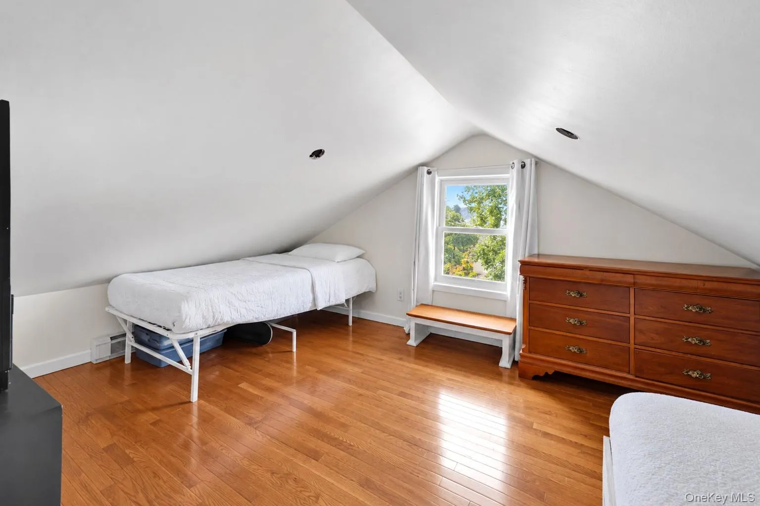 45 Matthews Avenue, West Babylon, NY, 5 Bedrooms Bedrooms, 10 Rooms Rooms,2 BathroomsBathrooms,Residential,For Rent,Matthews,0,1058394 45 Matthews Avenue, West Babylon, NY, 5 Bedrooms Bedrooms, 10 Rooms Rooms,2 BathroomsBathrooms,Residential,For Rent,Matthews,0,1058394