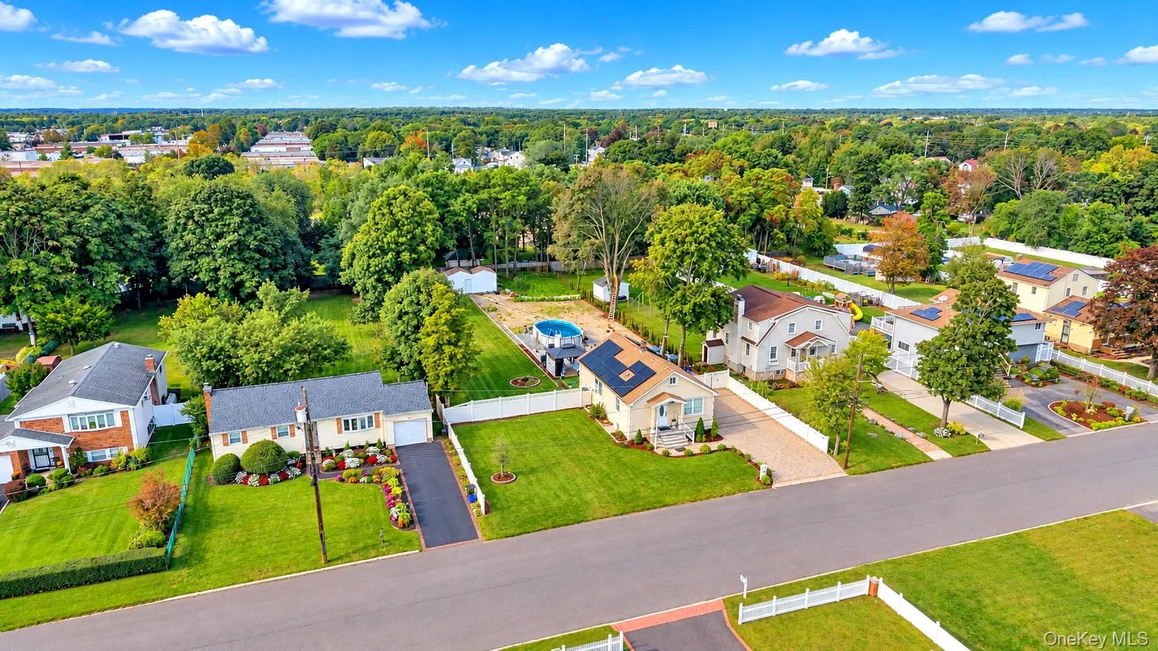 45 Matthews Avenue, West Babylon, NY, 5 Bedrooms Bedrooms, 10 Rooms Rooms,2 BathroomsBathrooms,Residential,For Rent,Matthews,0,1058394 45 Matthews Avenue, West Babylon, NY, 5 Bedrooms Bedrooms, 10 Rooms Rooms,2 BathroomsBathrooms,Residential,For Rent,Matthews,0,1058394