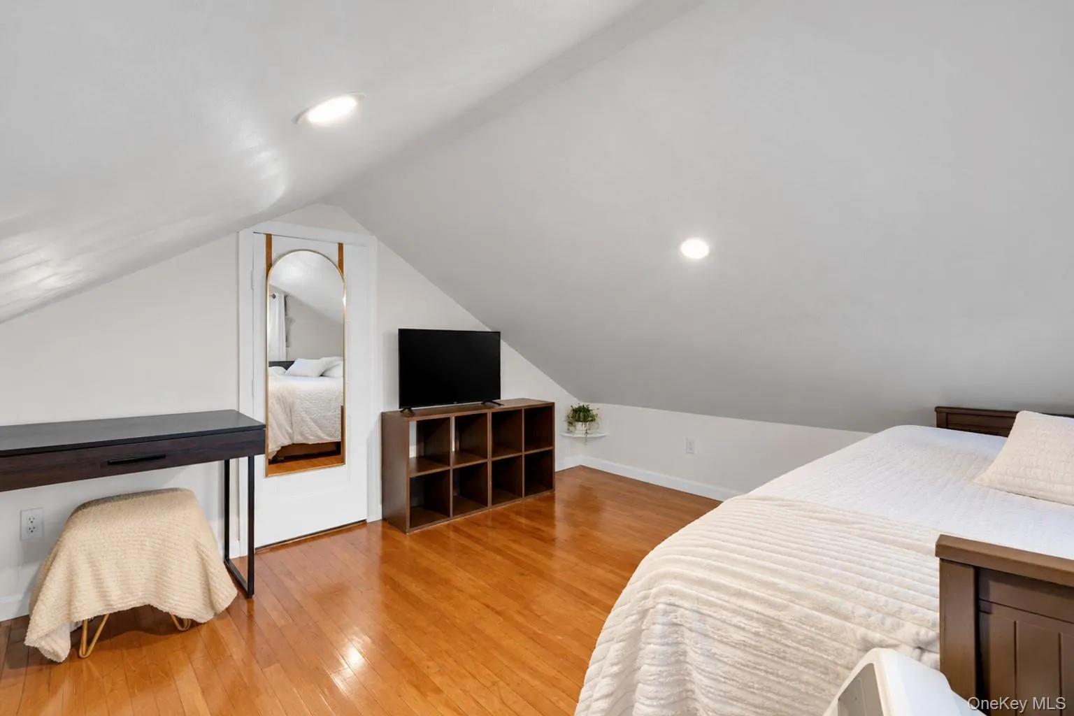 45 Matthews Avenue, West Babylon, NY, 5 Bedrooms Bedrooms, 10 Rooms Rooms,2 BathroomsBathrooms,Residential,For Rent,Matthews,0,1058394 45 Matthews Avenue, West Babylon, NY, 5 Bedrooms Bedrooms, 10 Rooms Rooms,2 BathroomsBathrooms,Residential,For Rent,Matthews,0,1058394