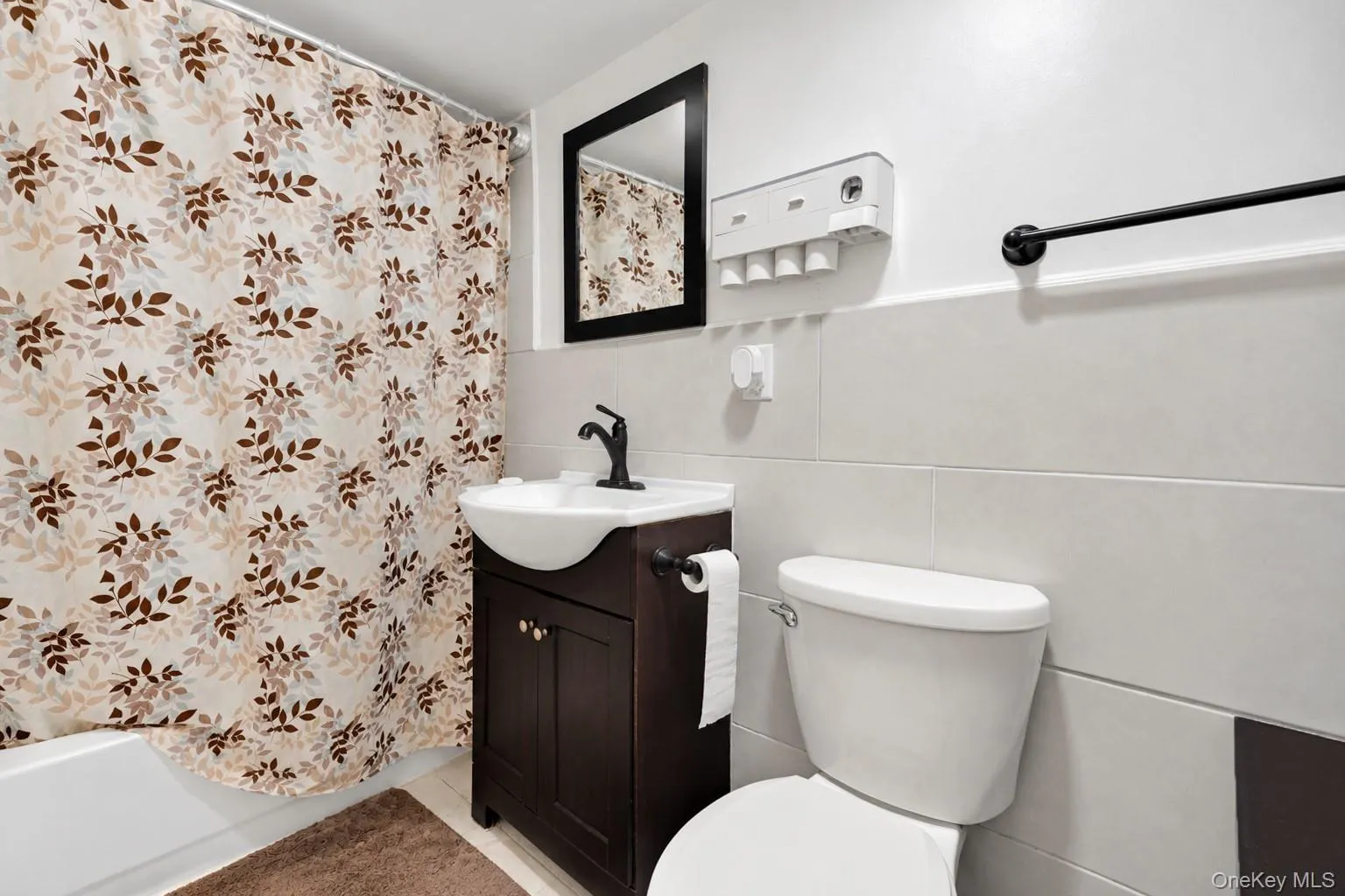 45 Matthews Avenue, West Babylon, NY, 5 Bedrooms Bedrooms, 10 Rooms Rooms,2 BathroomsBathrooms,Residential,For Rent,Matthews,0,1058394 45 Matthews Avenue, West Babylon, NY, 5 Bedrooms Bedrooms, 10 Rooms Rooms,2 BathroomsBathrooms,Residential,For Rent,Matthews,0,1058394