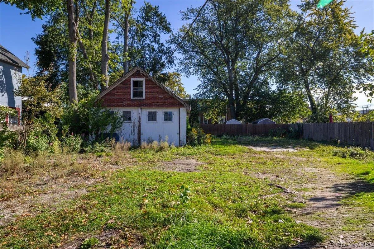 51 Columbia Street, Oyster Bay, NY, 2 Bedrooms Bedrooms, 7 Rooms Rooms,2 BathroomsBathrooms,Residential,For Rent,Columbia,0,1058397 51 Columbia Street, Oyster Bay, NY, 2 Bedrooms Bedrooms, 7 Rooms Rooms,2 BathroomsBathrooms,Residential,For Rent,Columbia,0,1058397