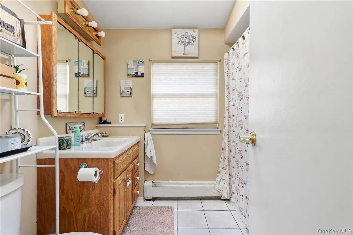 51 Columbia Street, Oyster Bay, NY, 2 Bedrooms Bedrooms, 7 Rooms Rooms,2 BathroomsBathrooms,Residential,For Rent,Columbia,0,1058397 51 Columbia Street, Oyster Bay, NY, 2 Bedrooms Bedrooms, 7 Rooms Rooms,2 BathroomsBathrooms,Residential,For Rent,Columbia,0,1058397