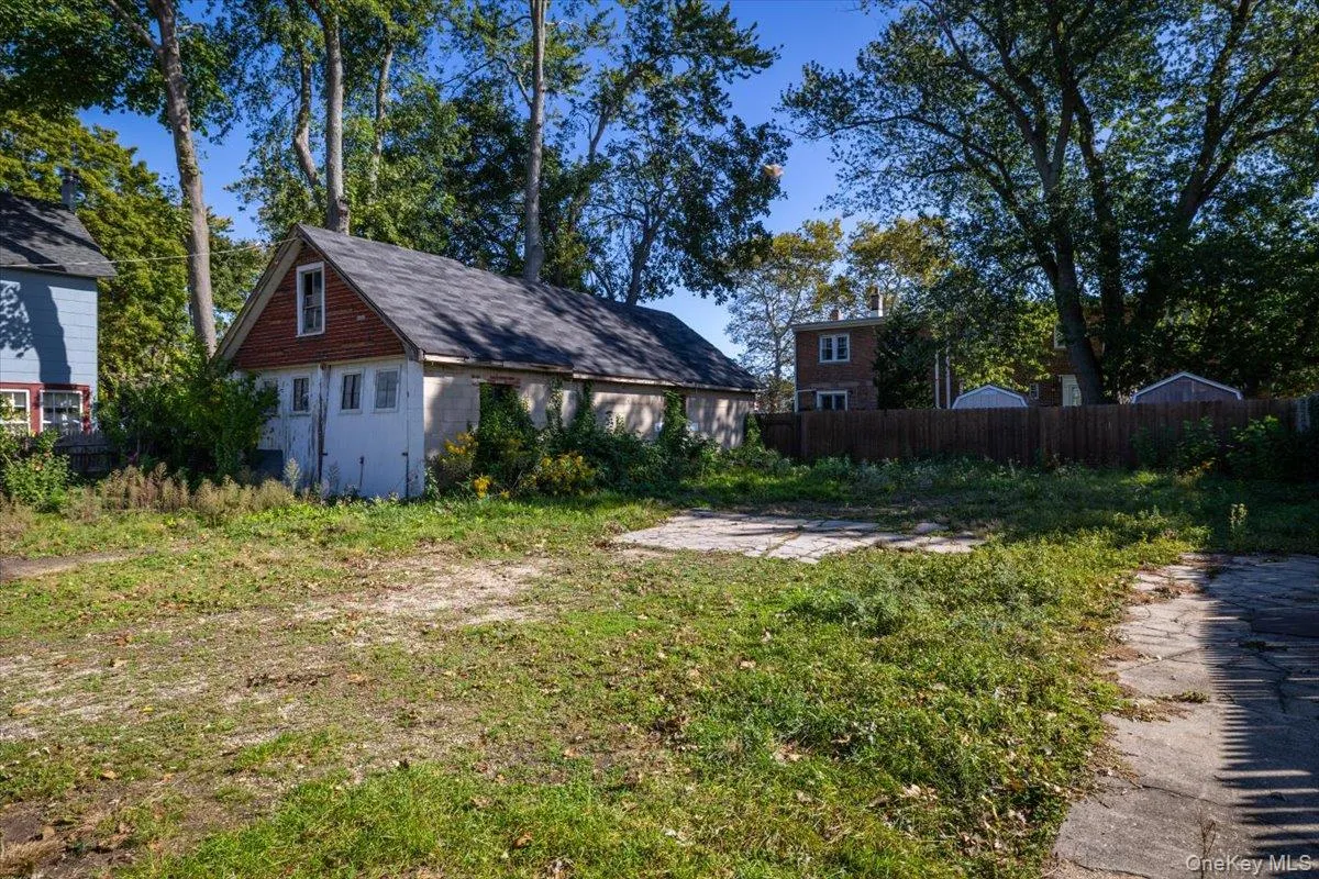 51 Columbia Street, Oyster Bay, NY, 2 Bedrooms Bedrooms, 7 Rooms Rooms,2 BathroomsBathrooms,Residential,For Rent,Columbia,0,1058397 51 Columbia Street, Oyster Bay, NY, 2 Bedrooms Bedrooms, 7 Rooms Rooms,2 BathroomsBathrooms,Residential,For Rent,Columbia,0,1058397