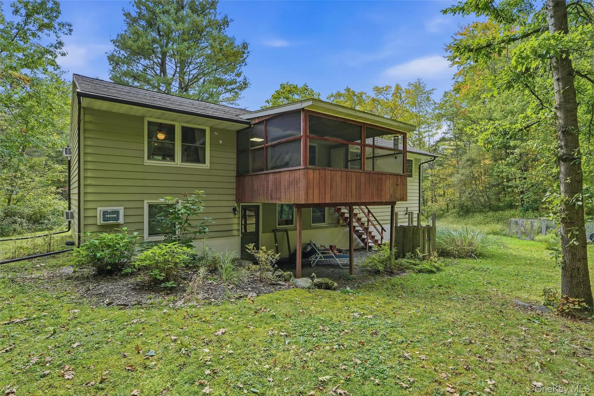 5 Stonehedge Avenue, New Paltz, NY, 3 Bedrooms Bedrooms, 8 Rooms Rooms,1 BathroomBathrooms,Residential,For Rent,Stonehedge,0,1058398 5 Stonehedge Avenue, New Paltz, NY, 3 Bedrooms Bedrooms, 8 Rooms Rooms,1 BathroomBathrooms,Residential,For Rent,Stonehedge,0,1058398