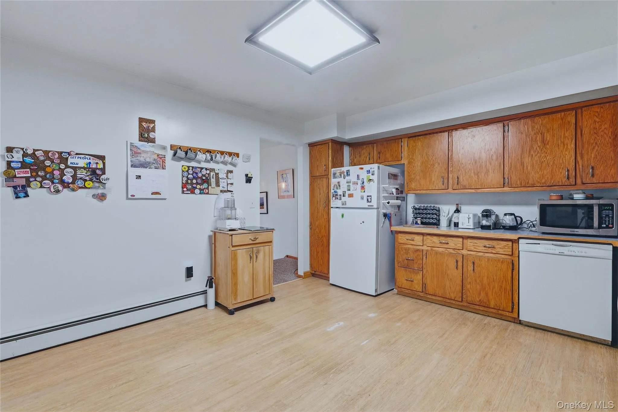 5 Stonehedge Avenue, New Paltz, NY, 3 Bedrooms Bedrooms, 8 Rooms Rooms,1 BathroomBathrooms,Residential,For Rent,Stonehedge,0,1058398 5 Stonehedge Avenue, New Paltz, NY, 3 Bedrooms Bedrooms, 8 Rooms Rooms,1 BathroomBathrooms,Residential,For Rent,Stonehedge,0,1058398