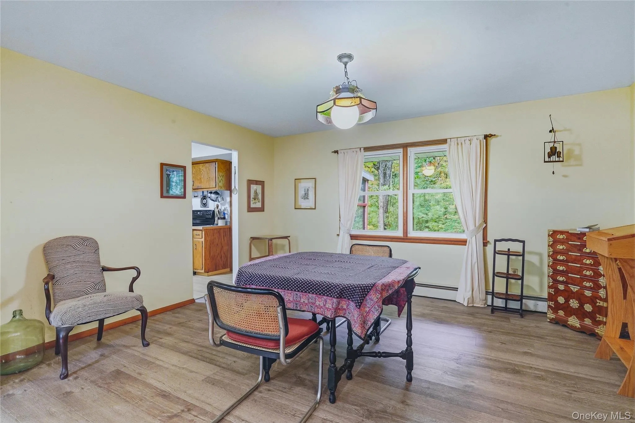 5 Stonehedge Avenue, New Paltz, NY, 3 Bedrooms Bedrooms, 8 Rooms Rooms,1 BathroomBathrooms,Residential,For Rent,Stonehedge,0,1058398 5 Stonehedge Avenue, New Paltz, NY, 3 Bedrooms Bedrooms, 8 Rooms Rooms,1 BathroomBathrooms,Residential,For Rent,Stonehedge,0,1058398