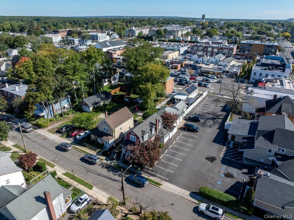 55 Columbia Street, Oyster Bay, NY, 3 Bedrooms Bedrooms, 6 Rooms Rooms,1 BathroomBathrooms,Residential,For Rent,Columbia,0,1058400 55 Columbia Street, Oyster Bay, NY, 3 Bedrooms Bedrooms, 6 Rooms Rooms,1 BathroomBathrooms,Residential,For Rent,Columbia,0,1058400