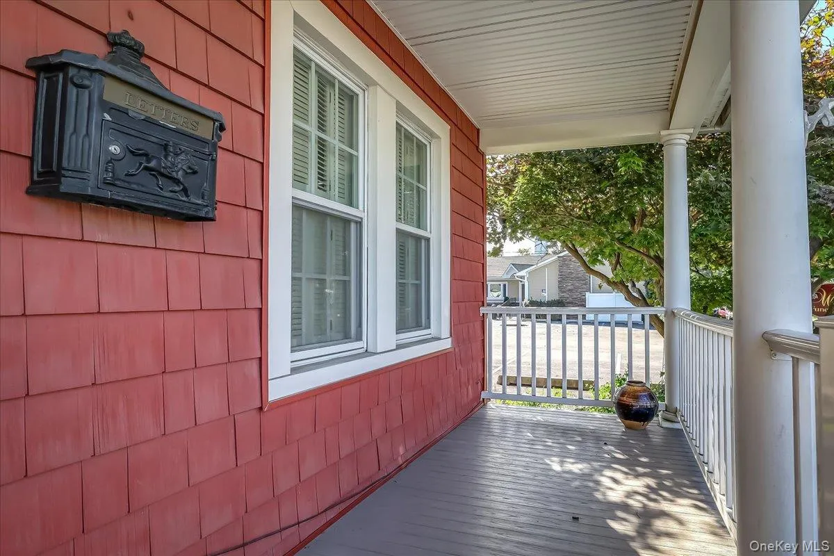 55 Columbia Street, Oyster Bay, NY, 3 Bedrooms Bedrooms, 6 Rooms Rooms,1 BathroomBathrooms,Residential,For Rent,Columbia,0,1058400 55 Columbia Street, Oyster Bay, NY, 3 Bedrooms Bedrooms, 6 Rooms Rooms,1 BathroomBathrooms,Residential,For Rent,Columbia,0,1058400