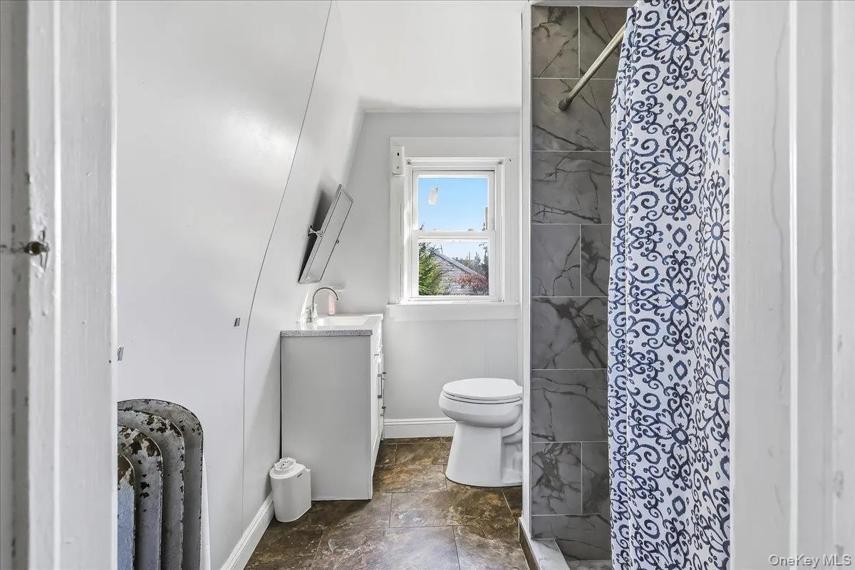 55 Columbia Street, Oyster Bay, NY, 3 Bedrooms Bedrooms, 6 Rooms Rooms,1 BathroomBathrooms,Residential,For Rent,Columbia,0,1058400 55 Columbia Street, Oyster Bay, NY, 3 Bedrooms Bedrooms, 6 Rooms Rooms,1 BathroomBathrooms,Residential,For Rent,Columbia,0,1058400
