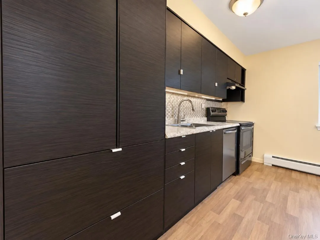 2 Fortune Road, Wallkill, NY, 2 Bedroom Bedrooms, 4 Room Rooms,2 BathroomBathrooms,Residential Lease,For Rent,Fortune,0,1058401 2 Fortune Road, Wallkill, NY, 2 Bedroom Bedrooms, 4 Room Rooms,2 BathroomBathrooms,Residential Lease,For Rent,Fortune,0,1058401