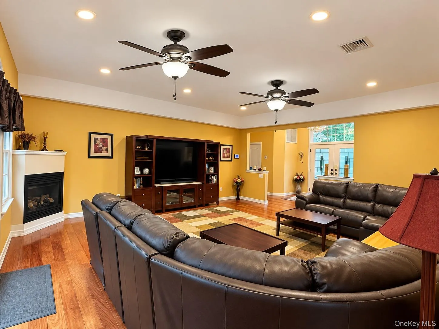 Ideal space for entertaining or simply unwinding Ideal space for entertaining or simply unwinding