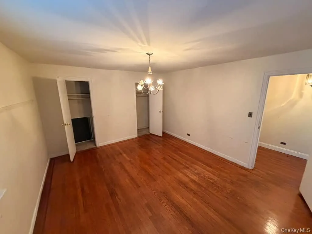 1843 Yates Avenue, New York, NY, 1 Bedroom Bedrooms, 3 Rooms Rooms,1 BathroomBathrooms,Residential Lease,For Rent,Yates Avenue,0,1058407 1843 Yates Avenue, New York, NY, 1 Bedroom Bedrooms, 3 Rooms Rooms,1 BathroomBathrooms,Residential Lease,For Rent,Yates Avenue,0,1058407