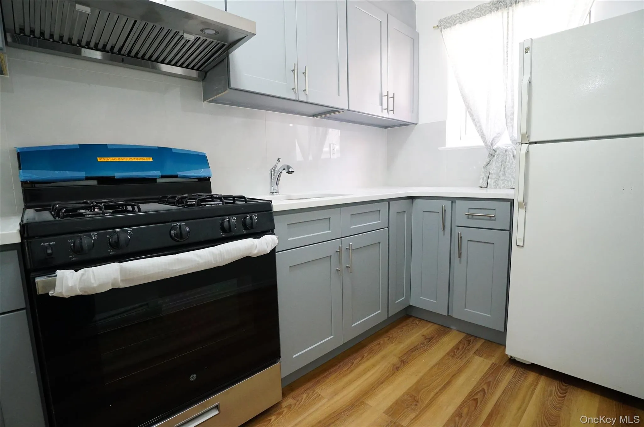 52-11 Seabury Street, New York, NY, 2 Bedroom Bedrooms, 4 Room Rooms,1 BathroomBathrooms,Residential Lease,For Rent,Seabury,0,1058411 52-11 Seabury Street, New York, NY, 2 Bedroom Bedrooms, 4 Room Rooms,1 BathroomBathrooms,Residential Lease,For Rent,Seabury,0,1058411