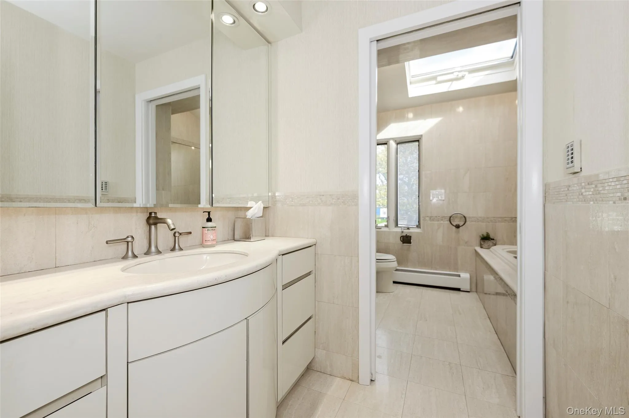 2nd Floor Full Bathroom 2nd Floor Full Bathroom