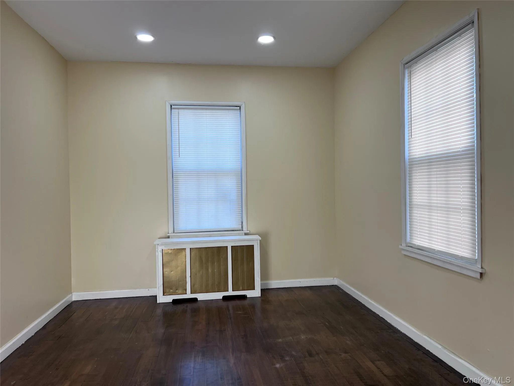 13018 228th Street, New York, NY, 3 Bedroom Bedrooms, 6 Room Rooms,1 BathroomBathrooms,Residential Lease,For Rent,228th,0,1058415 13018 228th Street, New York, NY, 3 Bedroom Bedrooms, 6 Room Rooms,1 BathroomBathrooms,Residential Lease,For Rent,228th,0,1058415