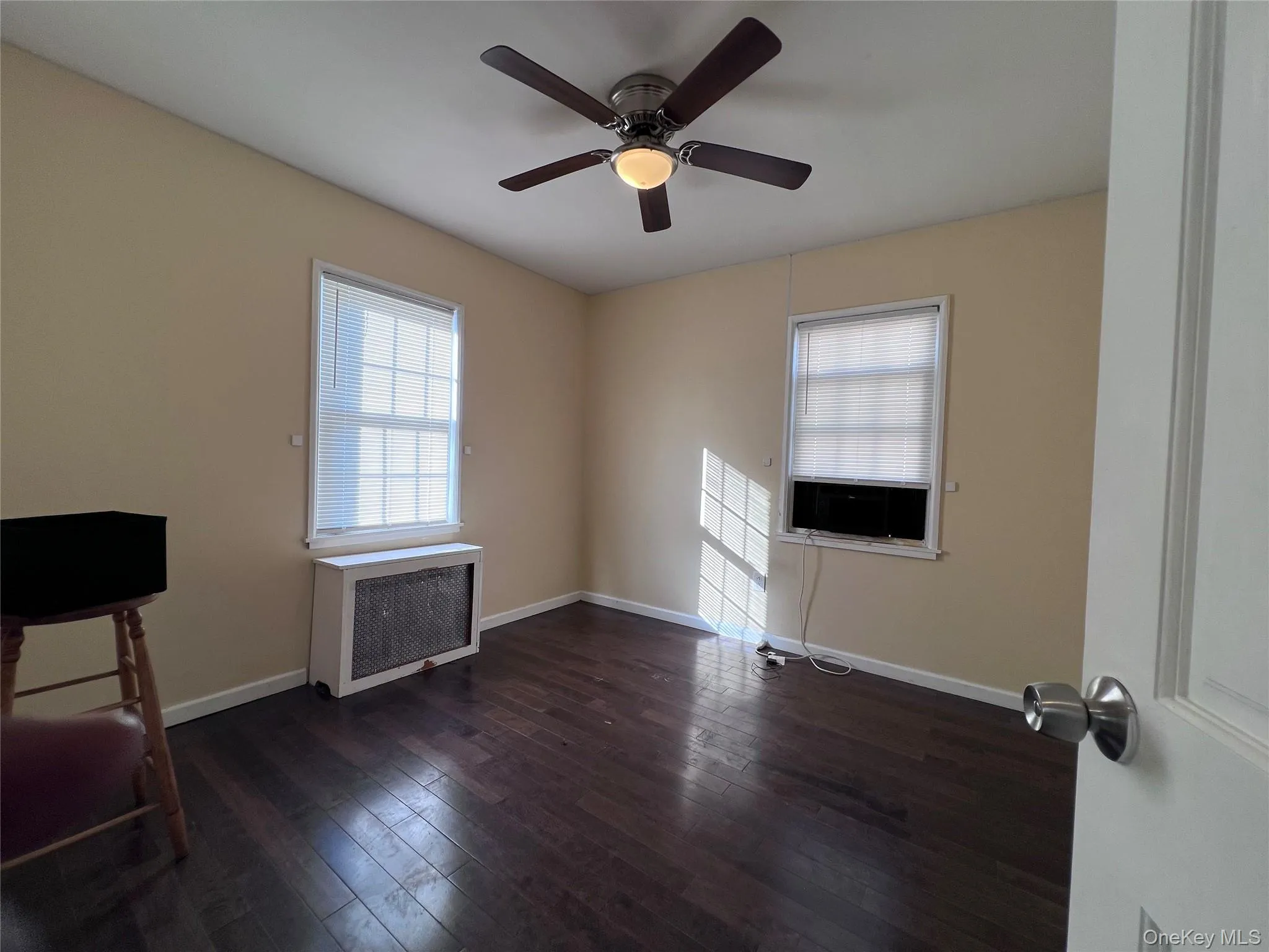 13018 228th Street, New York, NY, 3 Bedroom Bedrooms, 6 Room Rooms,1 BathroomBathrooms,Residential Lease,For Rent,228th,0,1058415 13018 228th Street, New York, NY, 3 Bedroom Bedrooms, 6 Room Rooms,1 BathroomBathrooms,Residential Lease,For Rent,228th,0,1058415