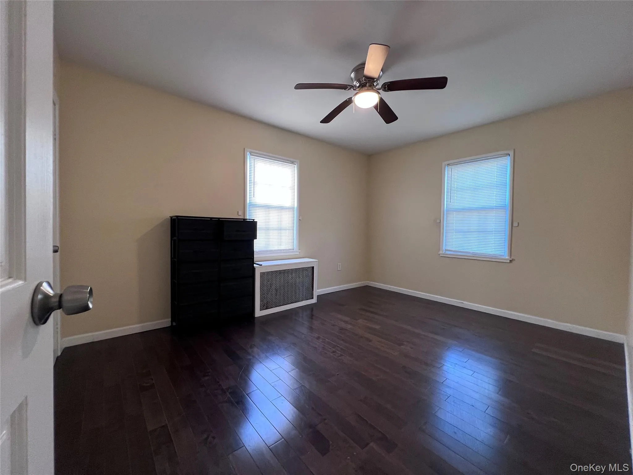 13018 228th Street, New York, NY, 3 Bedroom Bedrooms, 6 Room Rooms,1 BathroomBathrooms,Residential Lease,For Rent,228th,0,1058415 13018 228th Street, New York, NY, 3 Bedroom Bedrooms, 6 Room Rooms,1 BathroomBathrooms,Residential Lease,For Rent,228th,0,1058415