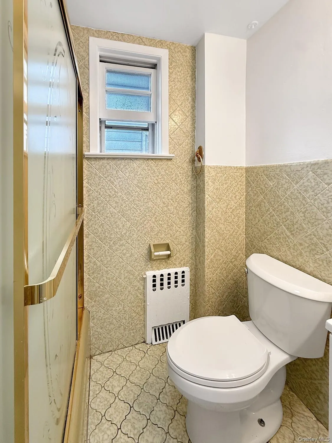 104 Waring Place, Yonkers, NY, 3 Bedroom Bedrooms, 8 Room Rooms,1 BathroomBathrooms,Residential Lease,For Rent,Waring,0,1058416 104 Waring Place, Yonkers, NY, 3 Bedroom Bedrooms, 8 Room Rooms,1 BathroomBathrooms,Residential Lease,For Rent,Waring,0,1058416