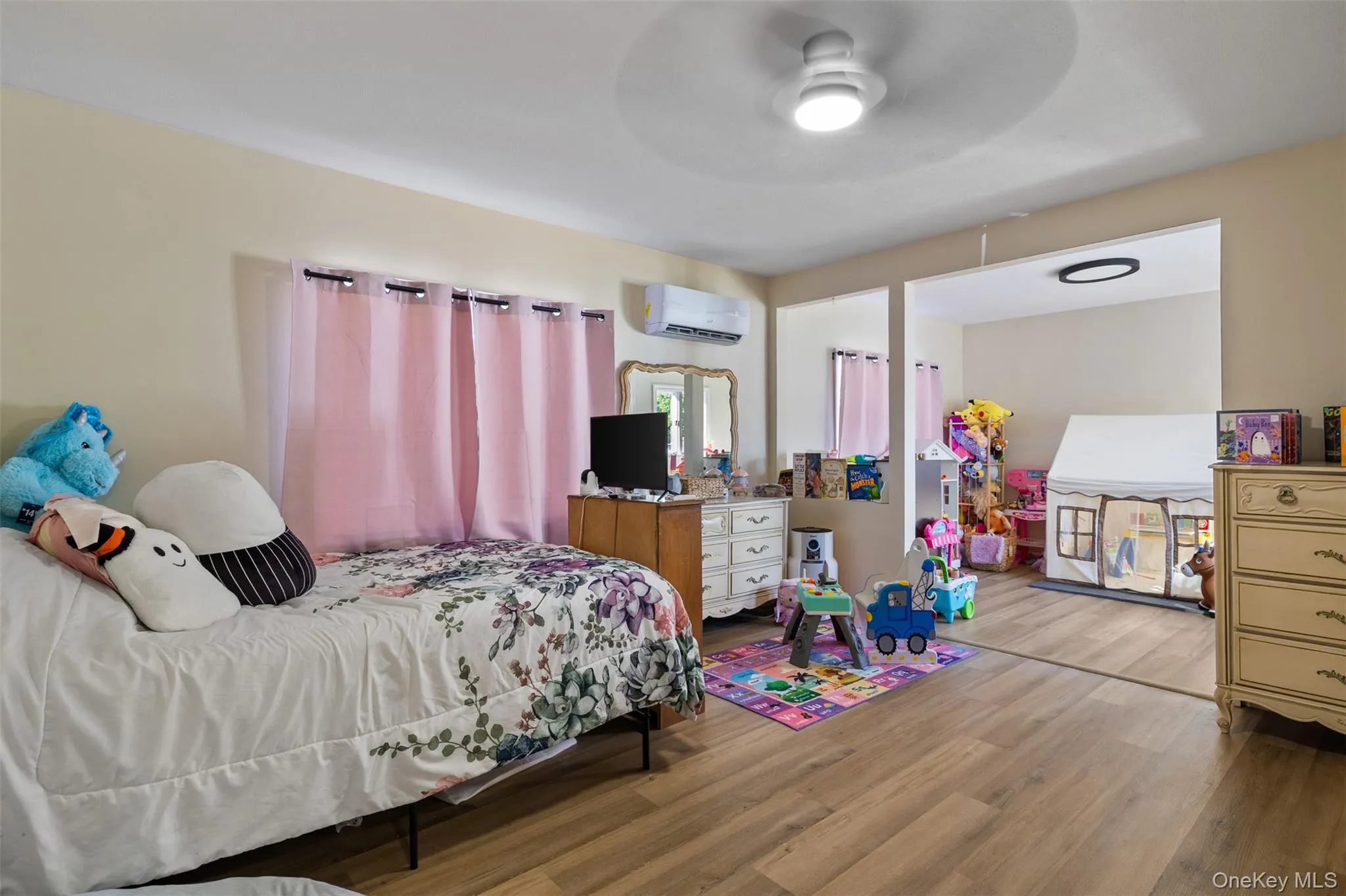 125 Carroll Avenue, Brookhaven, NY, 4 Bedrooms Bedrooms, 10 Rooms Rooms,2 BathroomsBathrooms,Residential,For Rent,Carroll,0,1058418 125 Carroll Avenue, Brookhaven, NY, 4 Bedrooms Bedrooms, 10 Rooms Rooms,2 BathroomsBathrooms,Residential,For Rent,Carroll,0,1058418