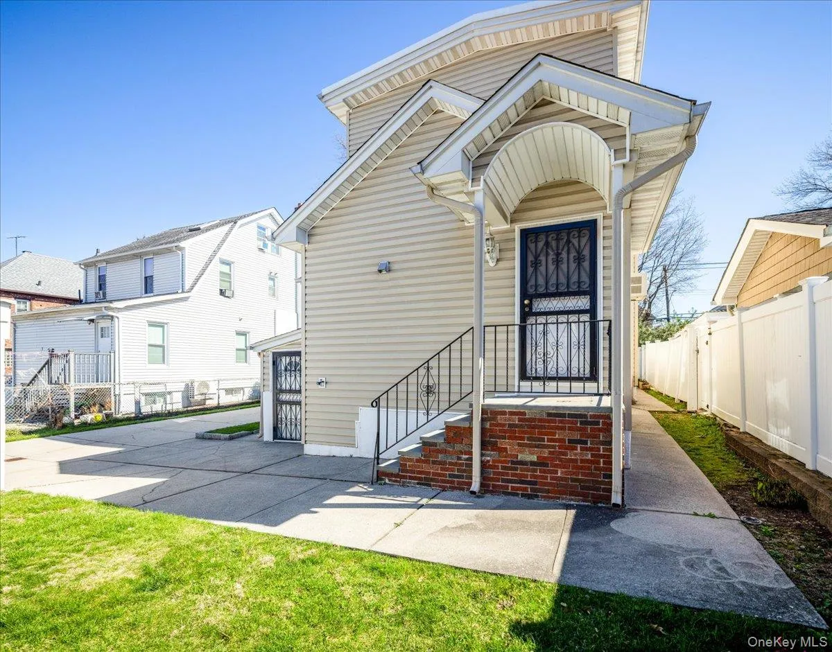 14811 10th Avenue, New York, NY, 4 Bedrooms Bedrooms, 10 Rooms Rooms,3 BathroomsBathrooms,Residential,For Rent,10th,0,1058424 14811 10th Avenue, New York, NY, 4 Bedrooms Bedrooms, 10 Rooms Rooms,3 BathroomsBathrooms,Residential,For Rent,10th,0,1058424