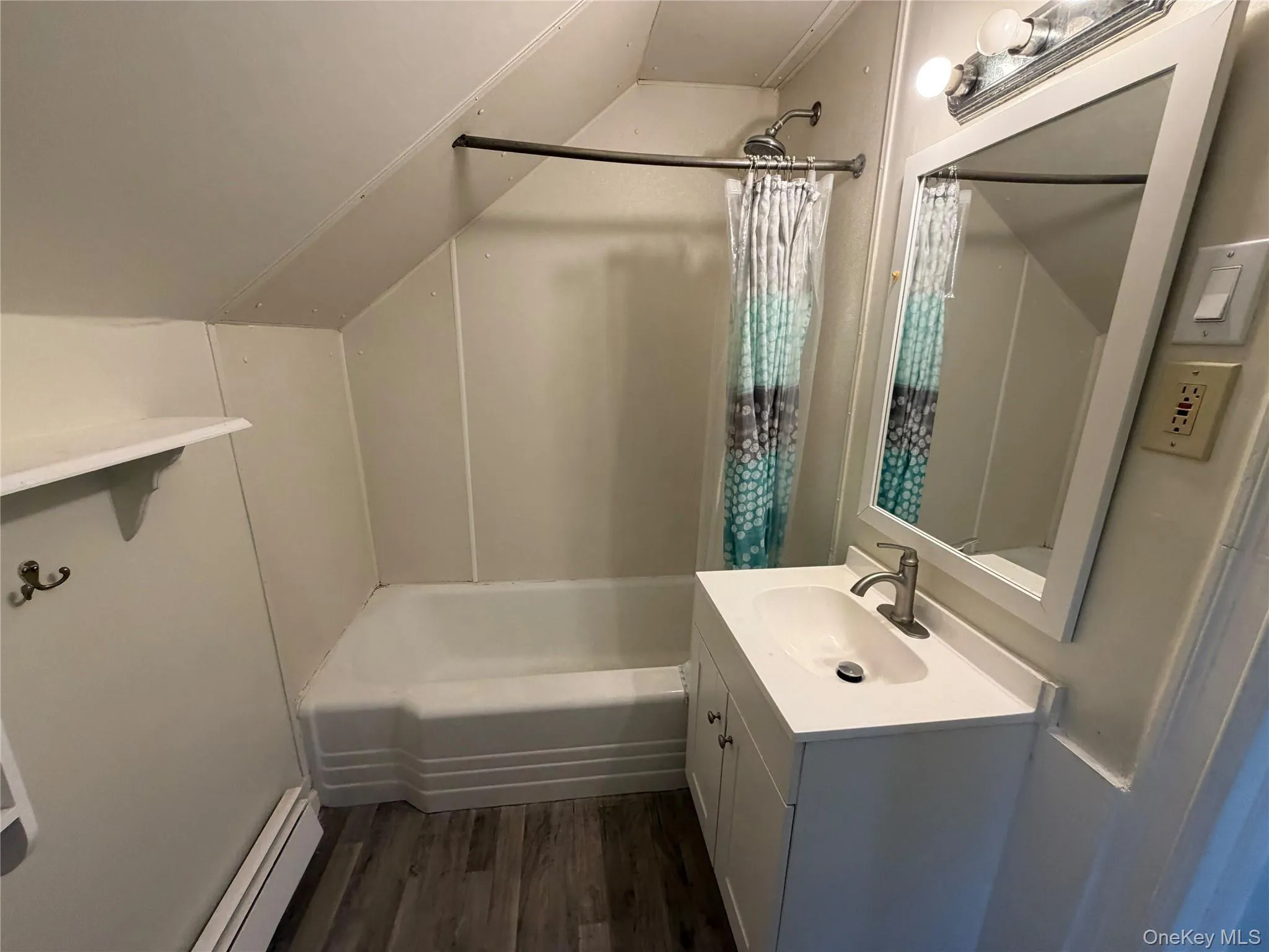 953 Washington Street, Hempstead, NY, 3 Bedroom Bedrooms, 1 Room Rooms,2 BathroomBathrooms,Residential Lease,For Rent,Washington,0,1058438 953 Washington Street, Hempstead, NY, 3 Bedroom Bedrooms, 1 Room Rooms,2 BathroomBathrooms,Residential Lease,For Rent,Washington,0,1058438