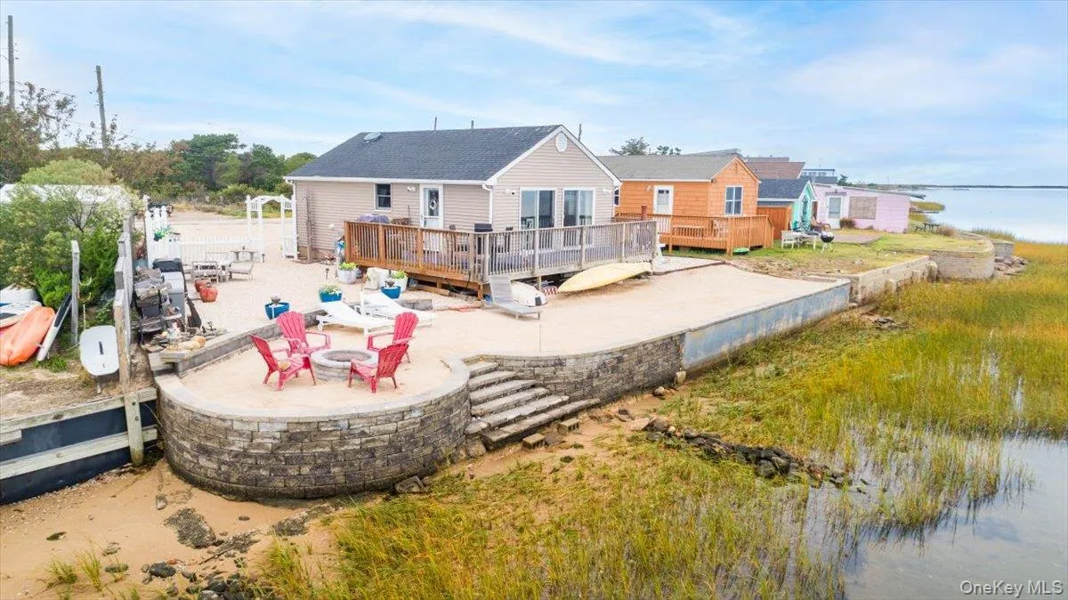 106 Shore E Drive, East Hampton, New York 11930