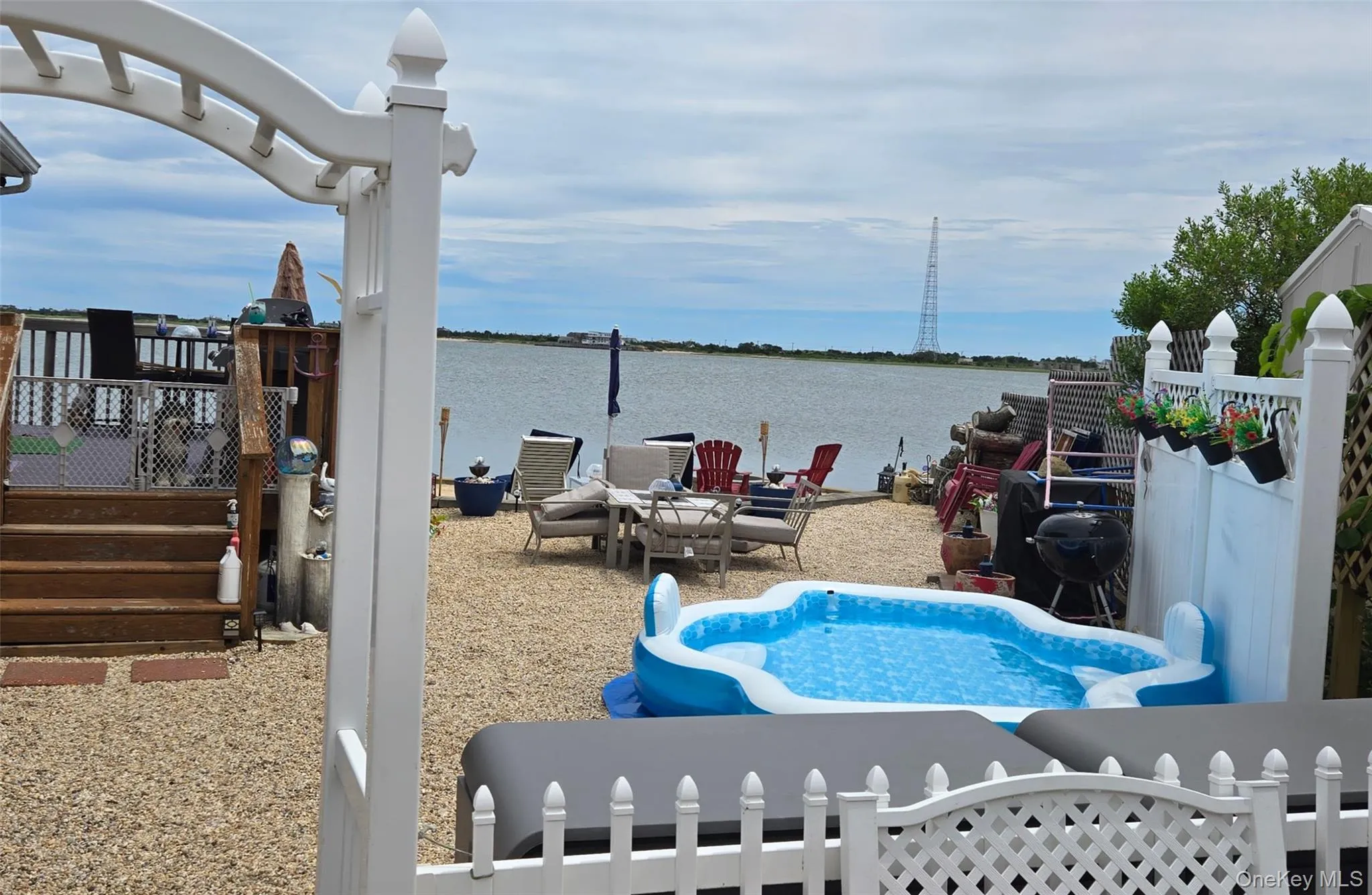 106 Shore E Drive, East Hampton, New York 11930
