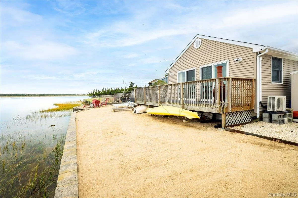 106 Shore E Drive, East Hampton, New York 11930