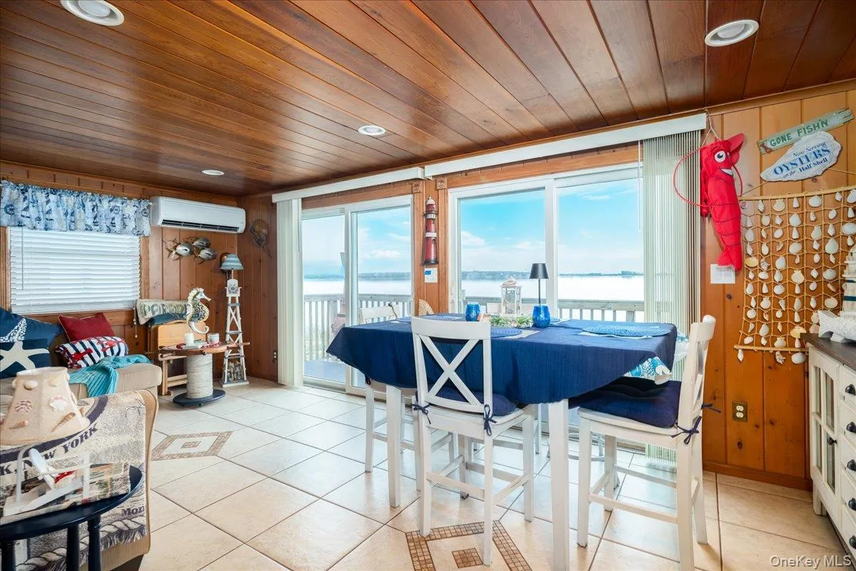 106 Shore E Drive, East Hampton, New York 11930