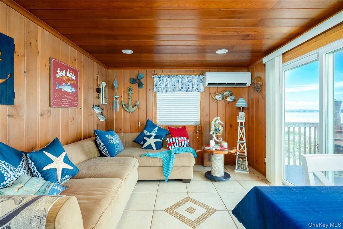106 Shore E Drive, East Hampton, New York 11930