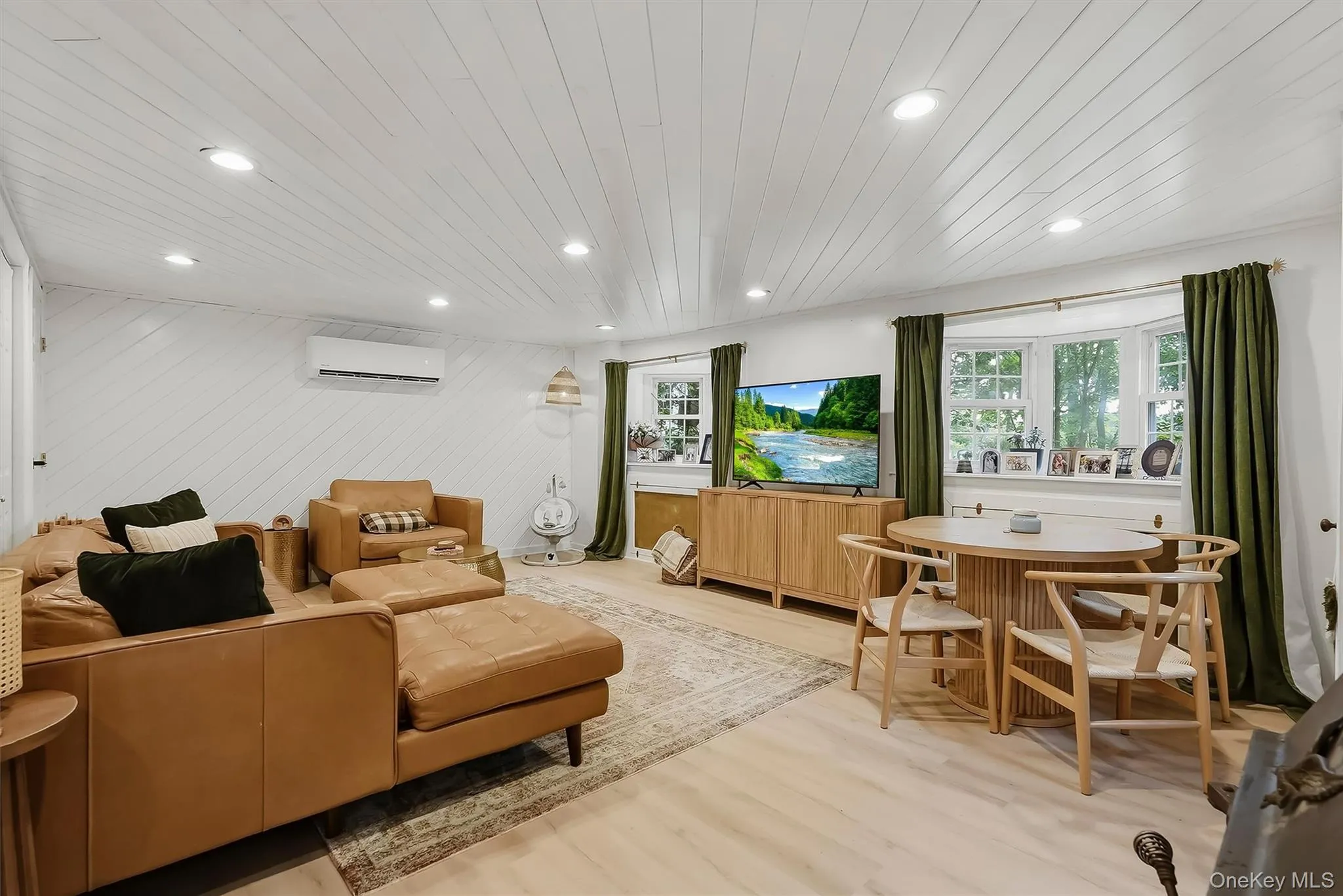 164 Woodland Avenue, Orangetown, NY, 4 Bedrooms Bedrooms, 10 Rooms Rooms,2 BathroomsBathrooms,Residential,For Rent,Woodland,0,1058454 164 Woodland Avenue, Orangetown, NY, 4 Bedrooms Bedrooms, 10 Rooms Rooms,2 BathroomsBathrooms,Residential,For Rent,Woodland,0,1058454