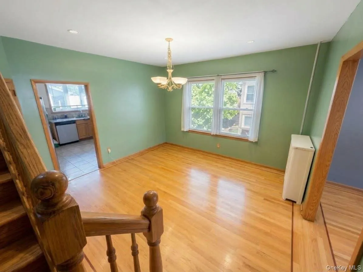 75-35 60th Place, New York, NY, 3 Bedrooms Bedrooms, 7 Rooms Rooms,2 BathroomsBathrooms,Residential,For Rent,60th,0,1058464 75-35 60th Place, New York, NY, 3 Bedrooms Bedrooms, 7 Rooms Rooms,2 BathroomsBathrooms,Residential,For Rent,60th,0,1058464