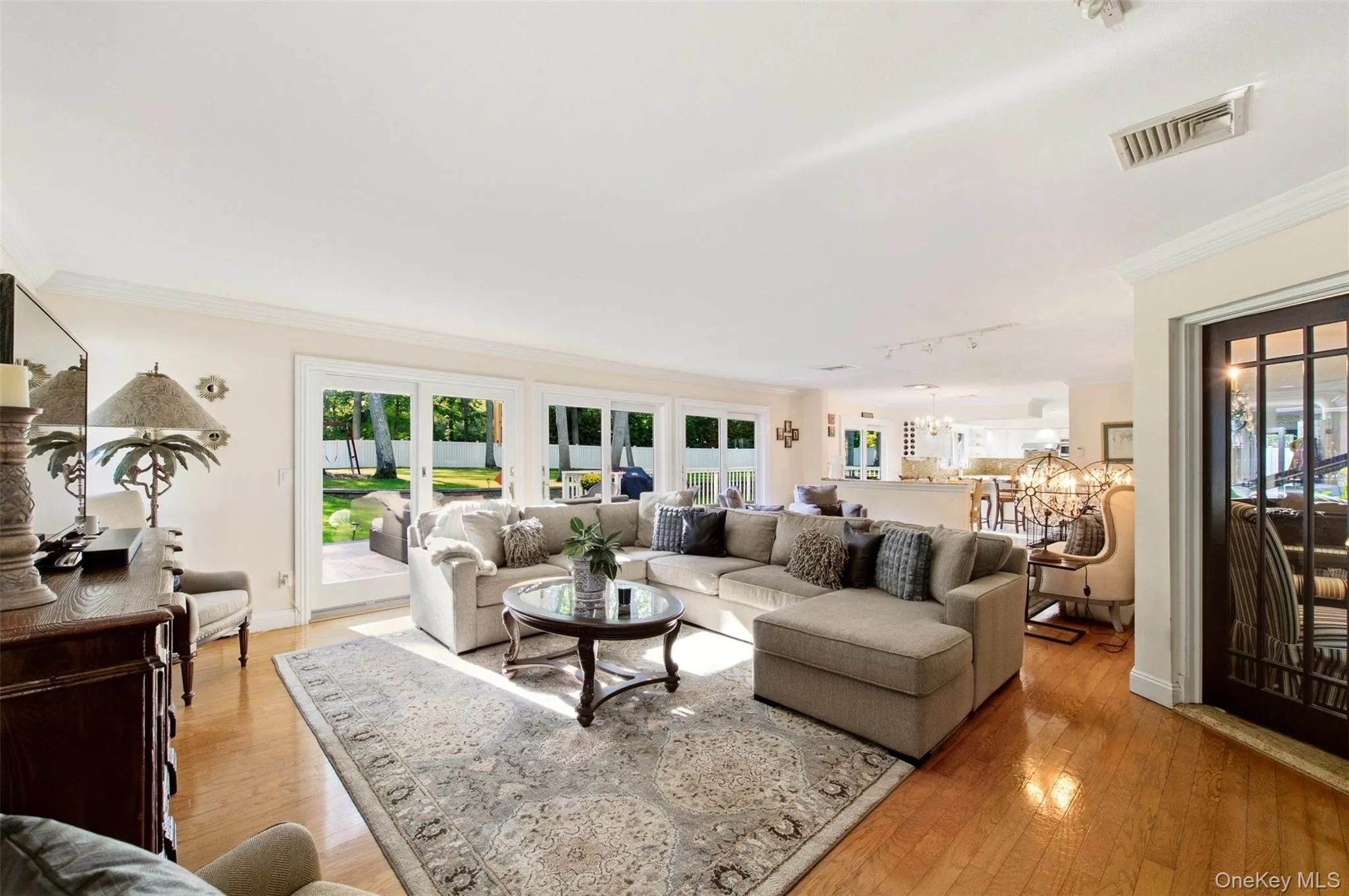 2 White Cap Court, Huntington, NY, 6 Bedrooms Bedrooms, 10 Rooms Rooms,2 BathroomsBathrooms,Residential,For Rent,White Cap,0,1058471 2 White Cap Court, Huntington, NY, 6 Bedrooms Bedrooms, 10 Rooms Rooms,2 BathroomsBathrooms,Residential,For Rent,White Cap,0,1058471