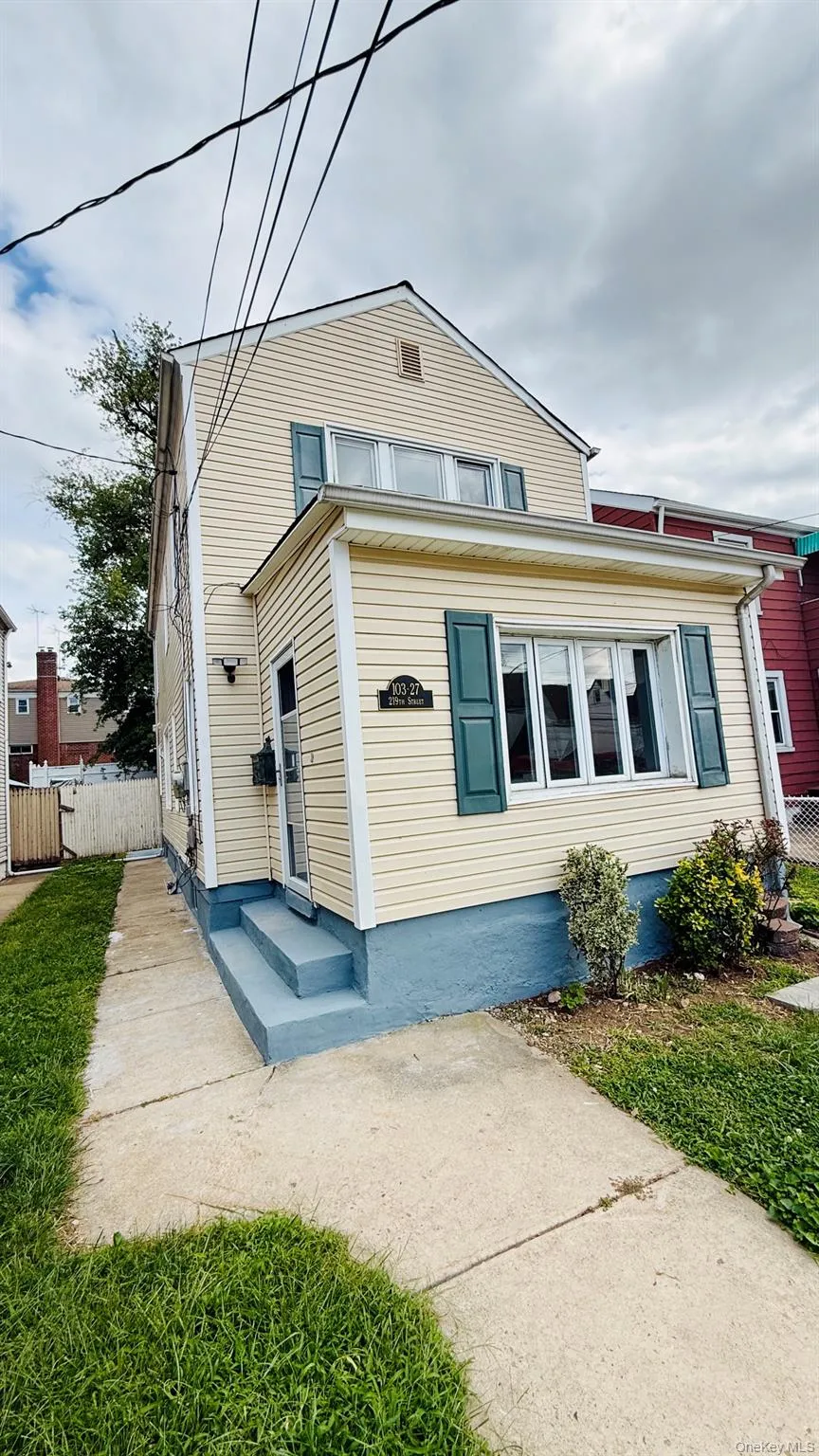 10327 219th Street, New York, NY, 3 Bedrooms Bedrooms, 8 Rooms Rooms,1 BathroomBathrooms,Residential,For Rent,219th,0,1058472 10327 219th Street, New York, NY, 3 Bedrooms Bedrooms, 8 Rooms Rooms,1 BathroomBathrooms,Residential,For Rent,219th,0,1058472