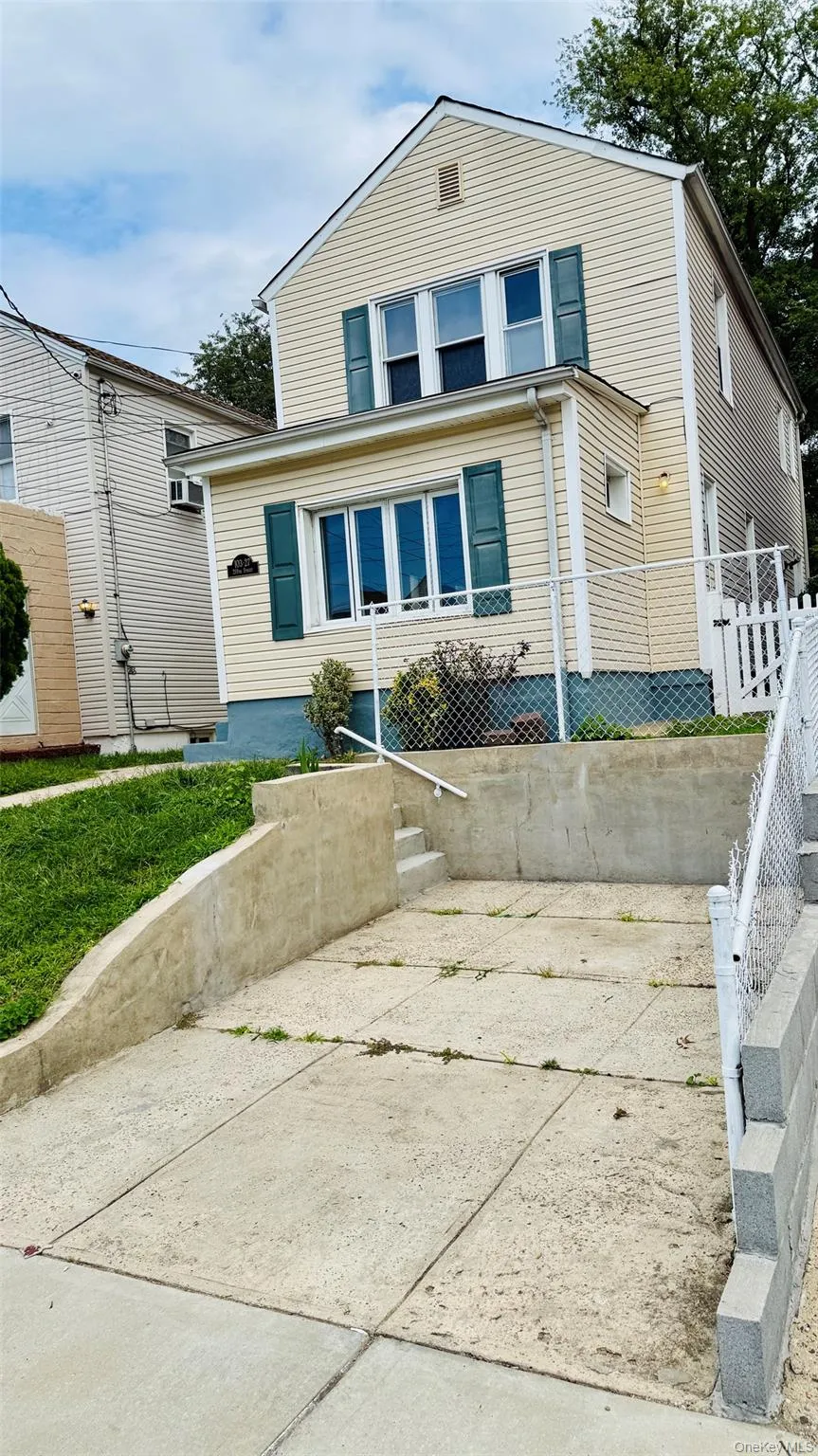 Front of the house including parking spot Front of the house including parking spot
