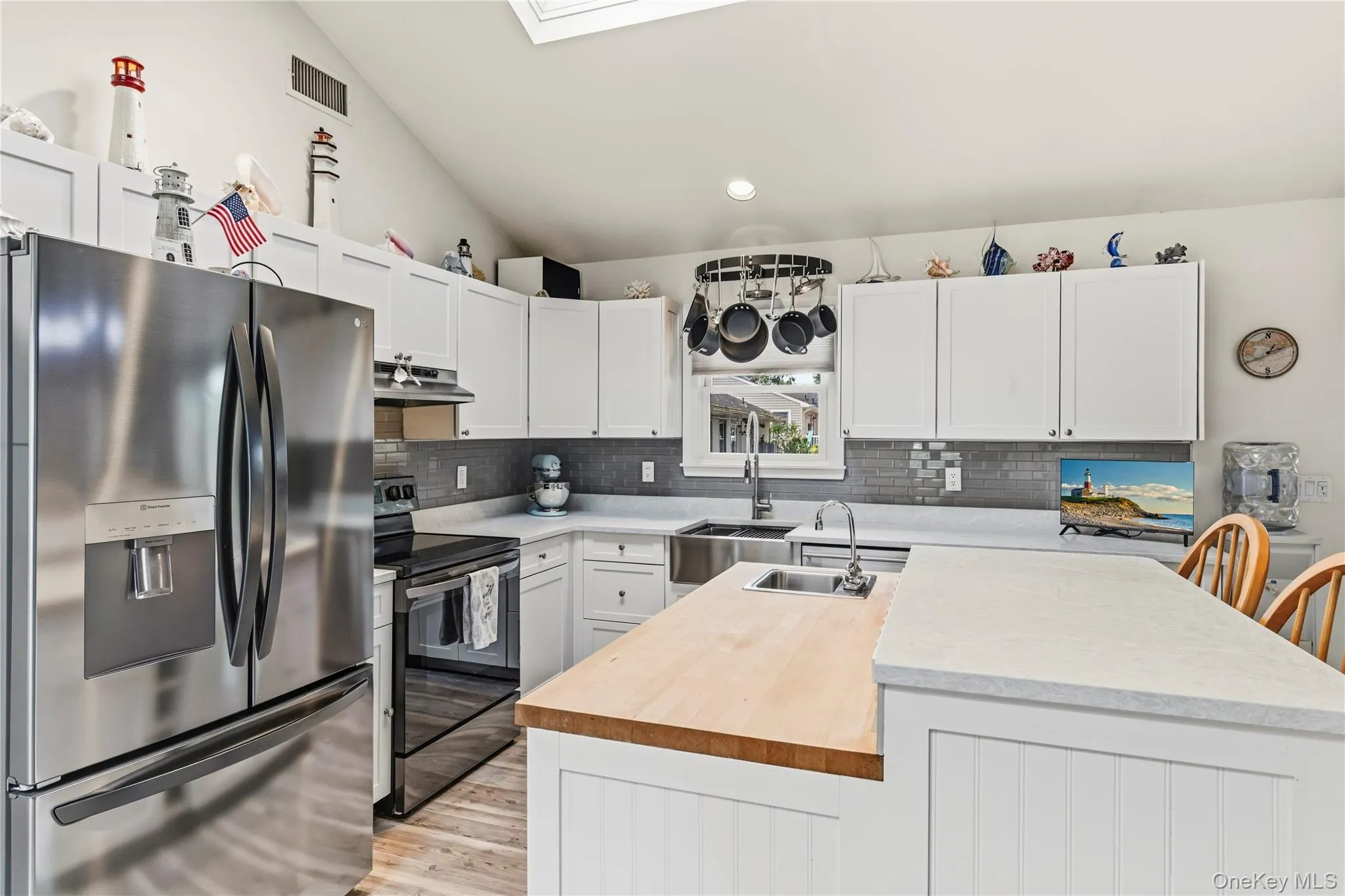 67 Wakeman Road, Southampton, NY, 3 Bedrooms Bedrooms, 8 Rooms Rooms,2 BathroomsBathrooms,Residential,For Rent,Wakeman,0,1058476 67 Wakeman Road, Southampton, NY, 3 Bedrooms Bedrooms, 8 Rooms Rooms,2 BathroomsBathrooms,Residential,For Rent,Wakeman,0,1058476