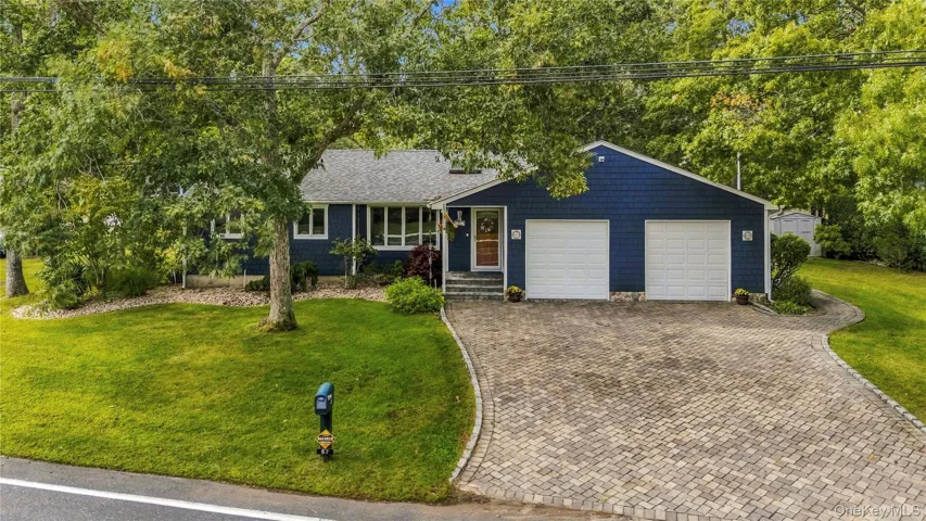 67 Wakeman Road, Southampton, New York 11946
