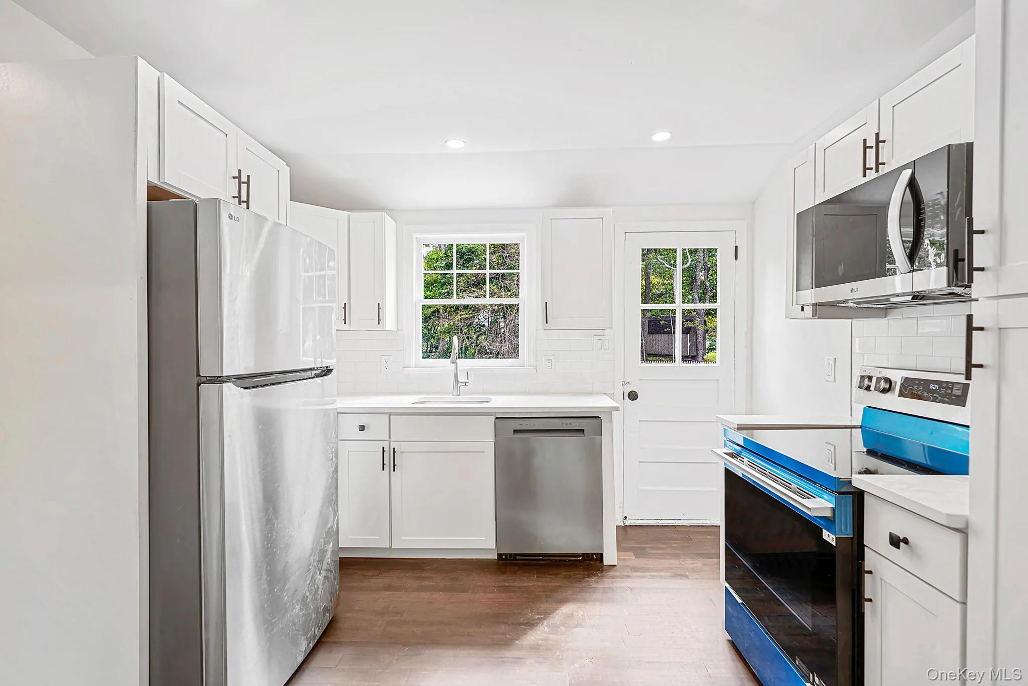 29 Overhill Road, Brookhaven, NY, 2 Bedrooms Bedrooms, 4 Rooms Rooms,1 BathroomBathrooms,Residential,For Rent,Overhill,0,1058479 29 Overhill Road, Brookhaven, NY, 2 Bedrooms Bedrooms, 4 Rooms Rooms,1 BathroomBathrooms,Residential,For Rent,Overhill,0,1058479