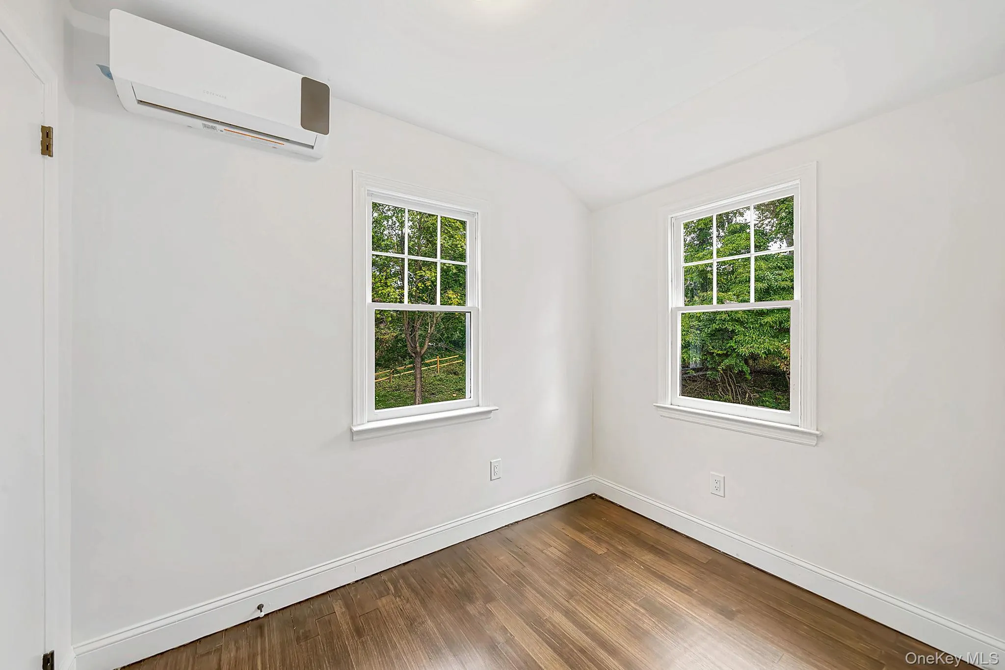 29 Overhill Road, Brookhaven, NY, 2 Bedrooms Bedrooms, 4 Rooms Rooms,1 BathroomBathrooms,Residential,For Rent,Overhill,0,1058479 29 Overhill Road, Brookhaven, NY, 2 Bedrooms Bedrooms, 4 Rooms Rooms,1 BathroomBathrooms,Residential,For Rent,Overhill,0,1058479