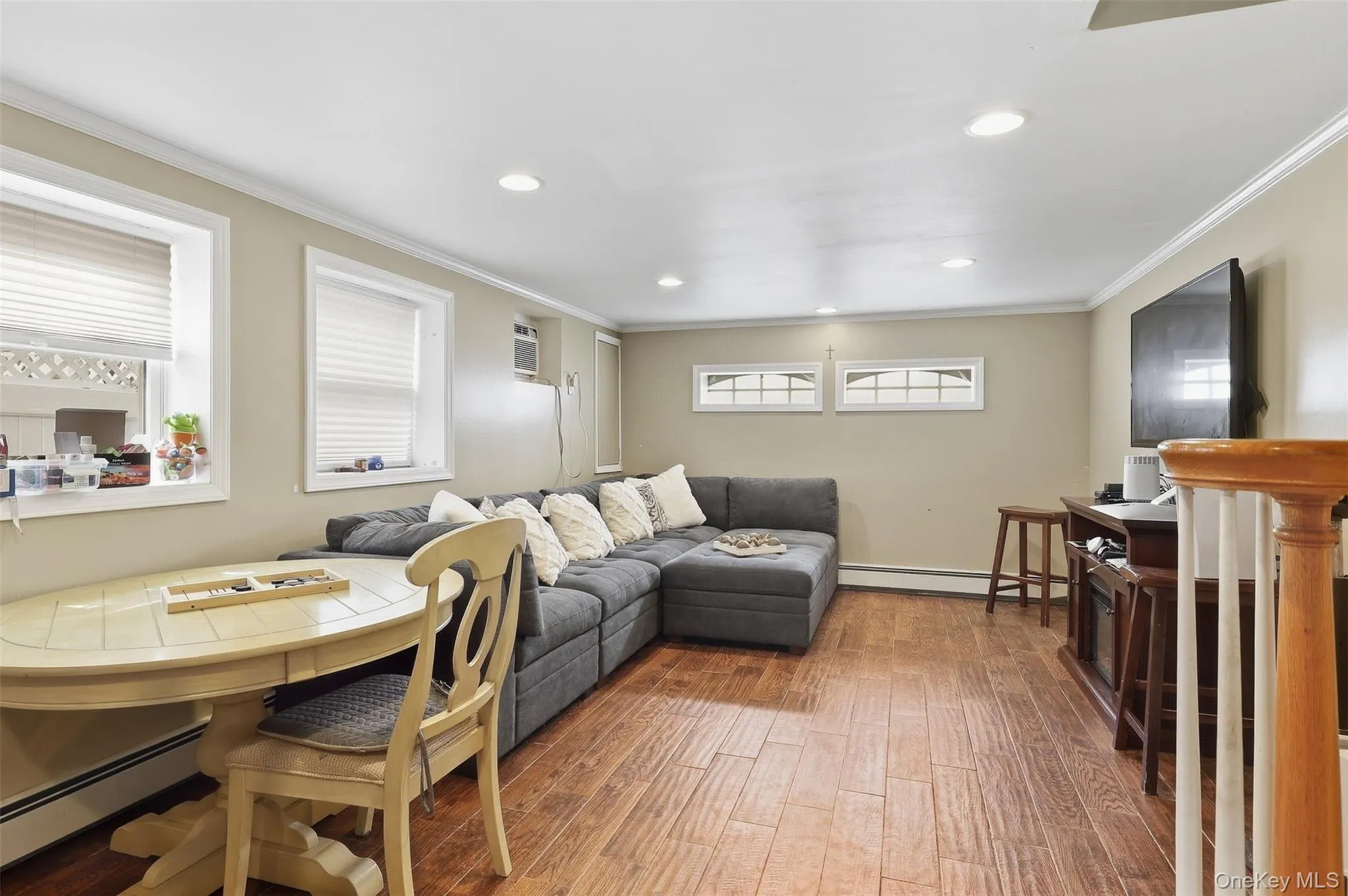 208 Island Parkway, Hempstead, NY, 3 Bedrooms Bedrooms, 9 Rooms Rooms,1 BathroomBathrooms,Residential,For Rent,Island,0,1058481 208 Island Parkway, Hempstead, NY, 3 Bedrooms Bedrooms, 9 Rooms Rooms,1 BathroomBathrooms,Residential,For Rent,Island,0,1058481