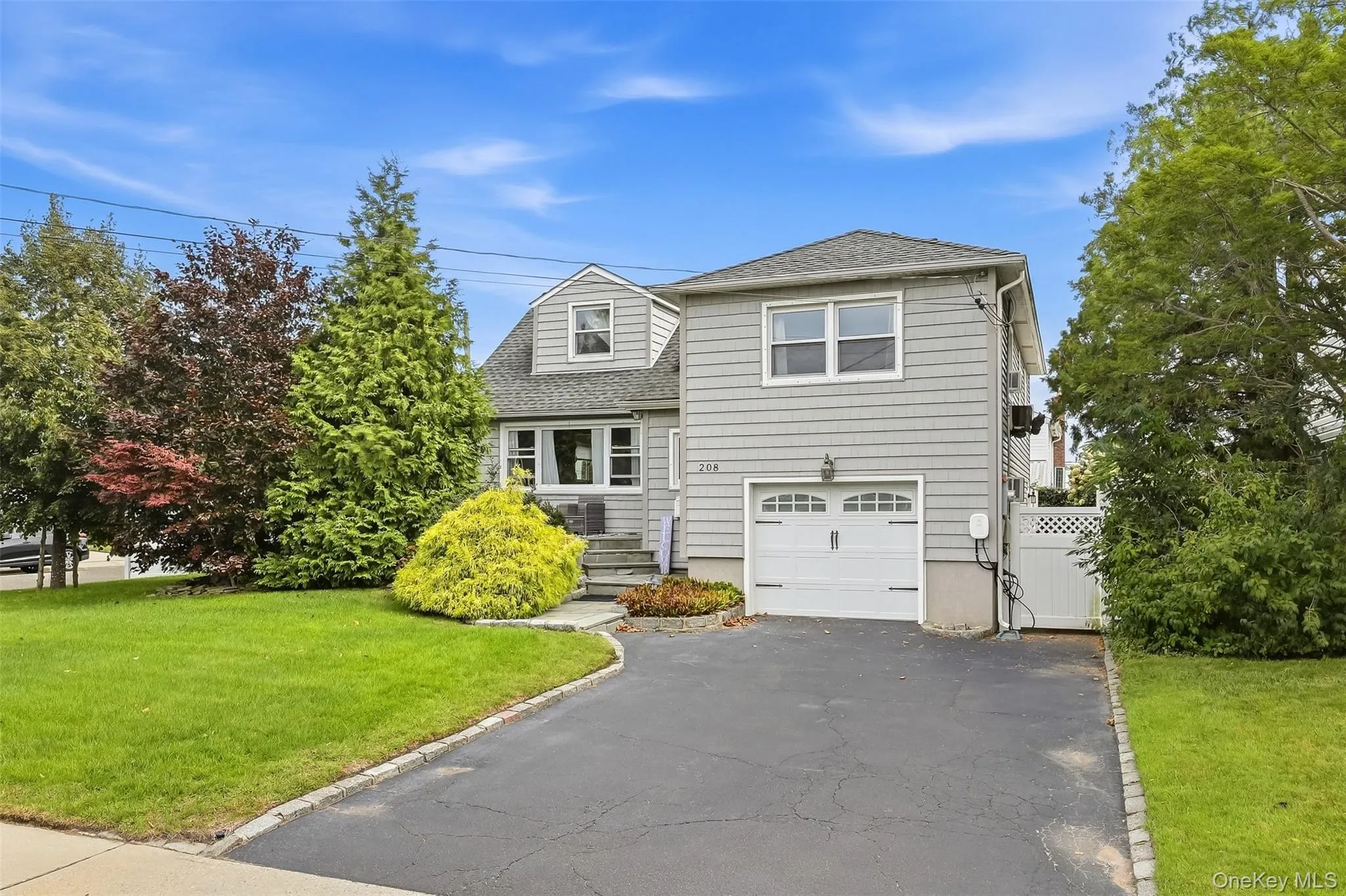 208 Island Parkway, Hempstead, NY, 3 Bedrooms Bedrooms, 9 Rooms Rooms,1 BathroomBathrooms,Residential,For Rent,Island,0,1058481 208 Island Parkway, Hempstead, NY, 3 Bedrooms Bedrooms, 9 Rooms Rooms,1 BathroomBathrooms,Residential,For Rent,Island,0,1058481