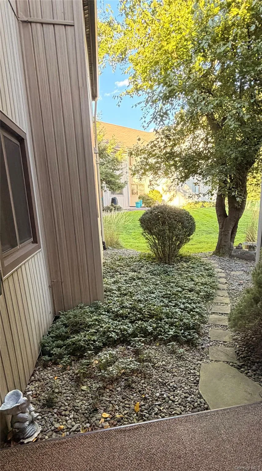 136 Sycamore Drive, Middletown, NY, 2 Bedrooms Bedrooms, 5 Rooms Rooms,2 BathroomsBathrooms,Residential,For Rent,Sycamore,0,1058492 136 Sycamore Drive, Middletown, NY, 2 Bedrooms Bedrooms, 5 Rooms Rooms,2 BathroomsBathrooms,Residential,For Rent,Sycamore,0,1058492