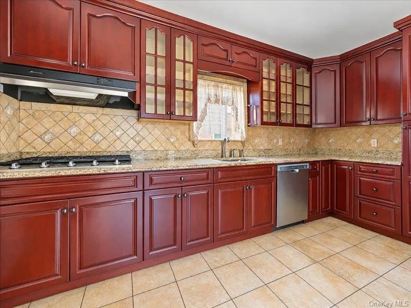 63-19 Everton Street, New York, NY, 4 Bedrooms Bedrooms, 8 Rooms Rooms,3 BathroomsBathrooms,Residential Lease,For Rent,Everton,0,1058495 63-19 Everton Street, New York, NY, 4 Bedrooms Bedrooms, 8 Rooms Rooms,3 BathroomsBathrooms,Residential Lease,For Rent,Everton,0,1058495