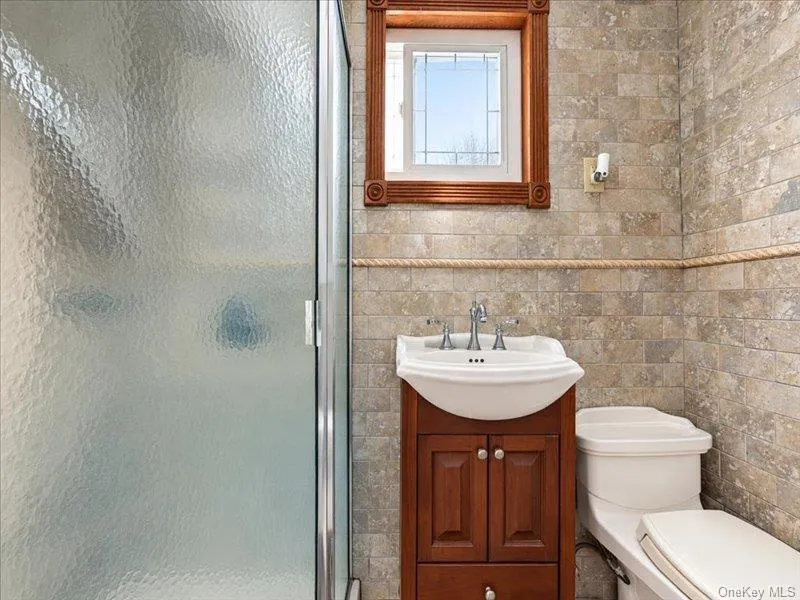 63-19 Everton Street, New York, NY, 4 Bedrooms Bedrooms, 8 Rooms Rooms,3 BathroomsBathrooms,Residential Lease,For Rent,Everton,0,1058495 63-19 Everton Street, New York, NY, 4 Bedrooms Bedrooms, 8 Rooms Rooms,3 BathroomsBathrooms,Residential Lease,For Rent,Everton,0,1058495