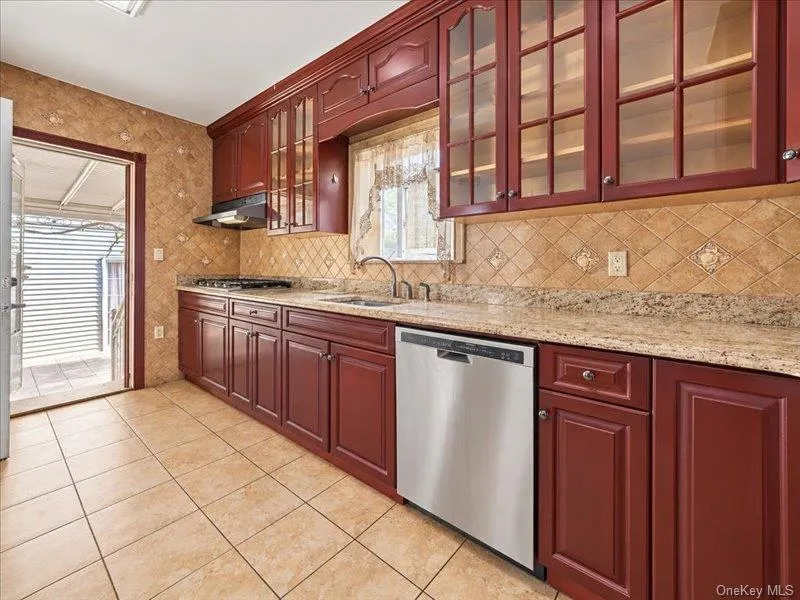63-19 Everton Street, New York, NY, 4 Bedrooms Bedrooms, 8 Rooms Rooms,3 BathroomsBathrooms,Residential Lease,For Rent,Everton,0,1058495 63-19 Everton Street, New York, NY, 4 Bedrooms Bedrooms, 8 Rooms Rooms,3 BathroomsBathrooms,Residential Lease,For Rent,Everton,0,1058495