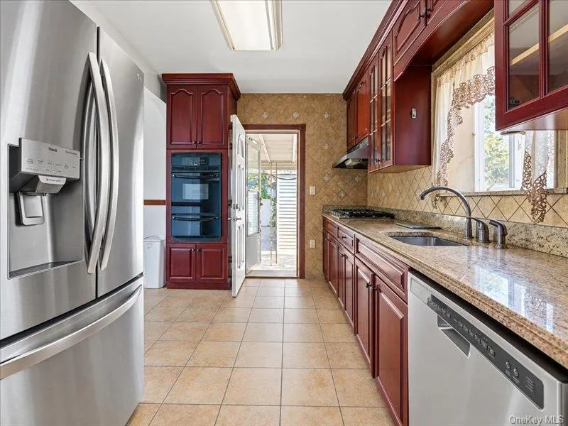 63-19 Everton Street, New York, NY, 4 Bedrooms Bedrooms, 8 Rooms Rooms,3 BathroomsBathrooms,Residential Lease,For Rent,Everton,0,1058495 63-19 Everton Street, New York, NY, 4 Bedrooms Bedrooms, 8 Rooms Rooms,3 BathroomsBathrooms,Residential Lease,For Rent,Everton,0,1058495