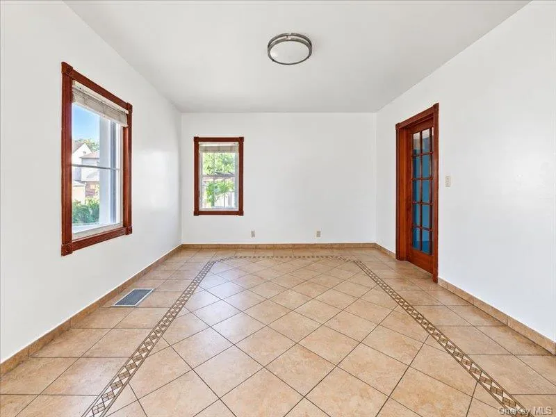 63-19 Everton Street, New York, NY, 4 Bedrooms Bedrooms, 8 Rooms Rooms,3 BathroomsBathrooms,Residential Lease,For Rent,Everton,0,1058495 63-19 Everton Street, New York, NY, 4 Bedrooms Bedrooms, 8 Rooms Rooms,3 BathroomsBathrooms,Residential Lease,For Rent,Everton,0,1058495