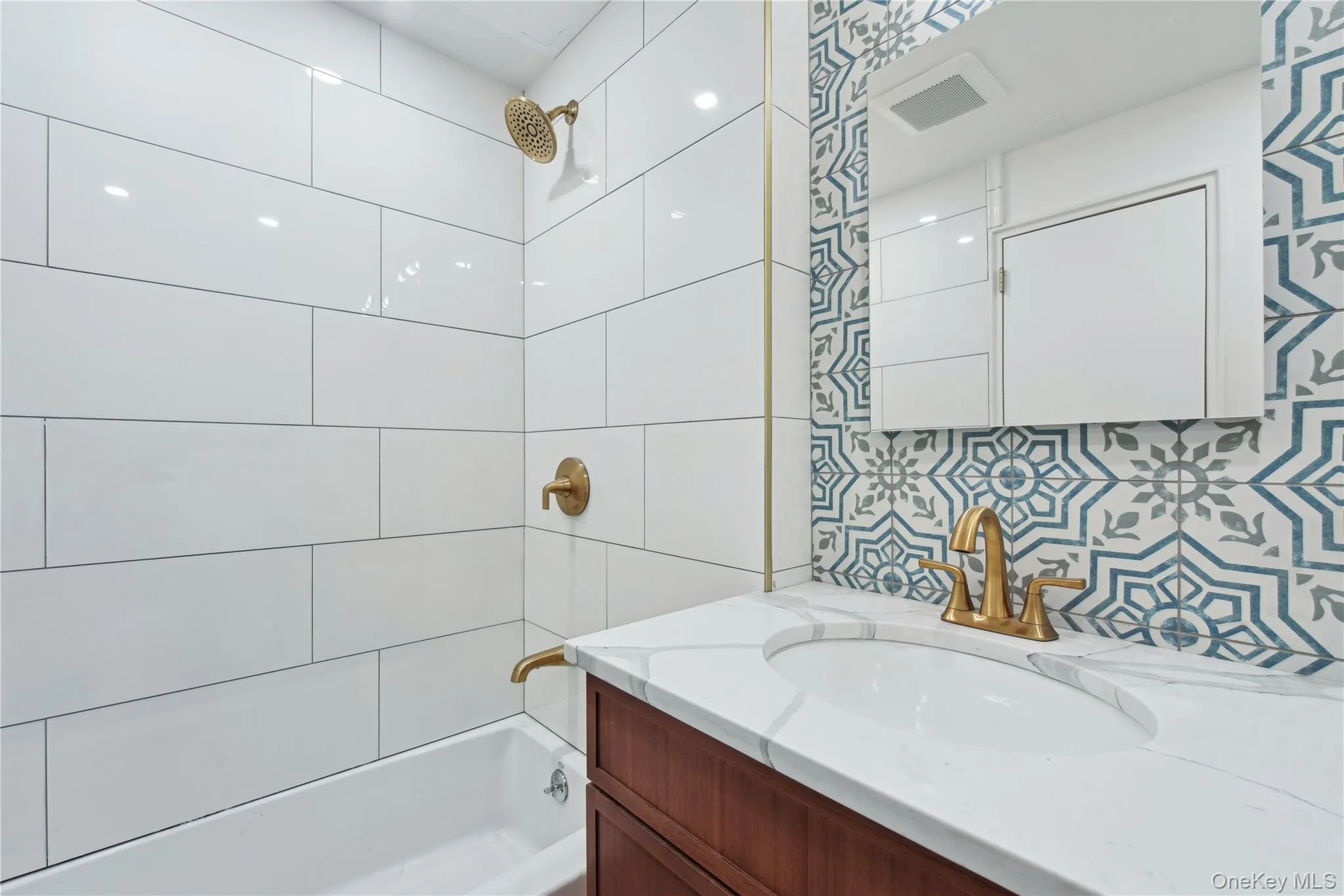 150-26 16 Road, New York, NY, 2 Bedroom Bedrooms, 5 Room Rooms,1 BathroomBathrooms,Residential Lease,For Rent,16,0,1058508 150-26 16 Road, New York, NY, 2 Bedroom Bedrooms, 5 Room Rooms,1 BathroomBathrooms,Residential Lease,For Rent,16,0,1058508