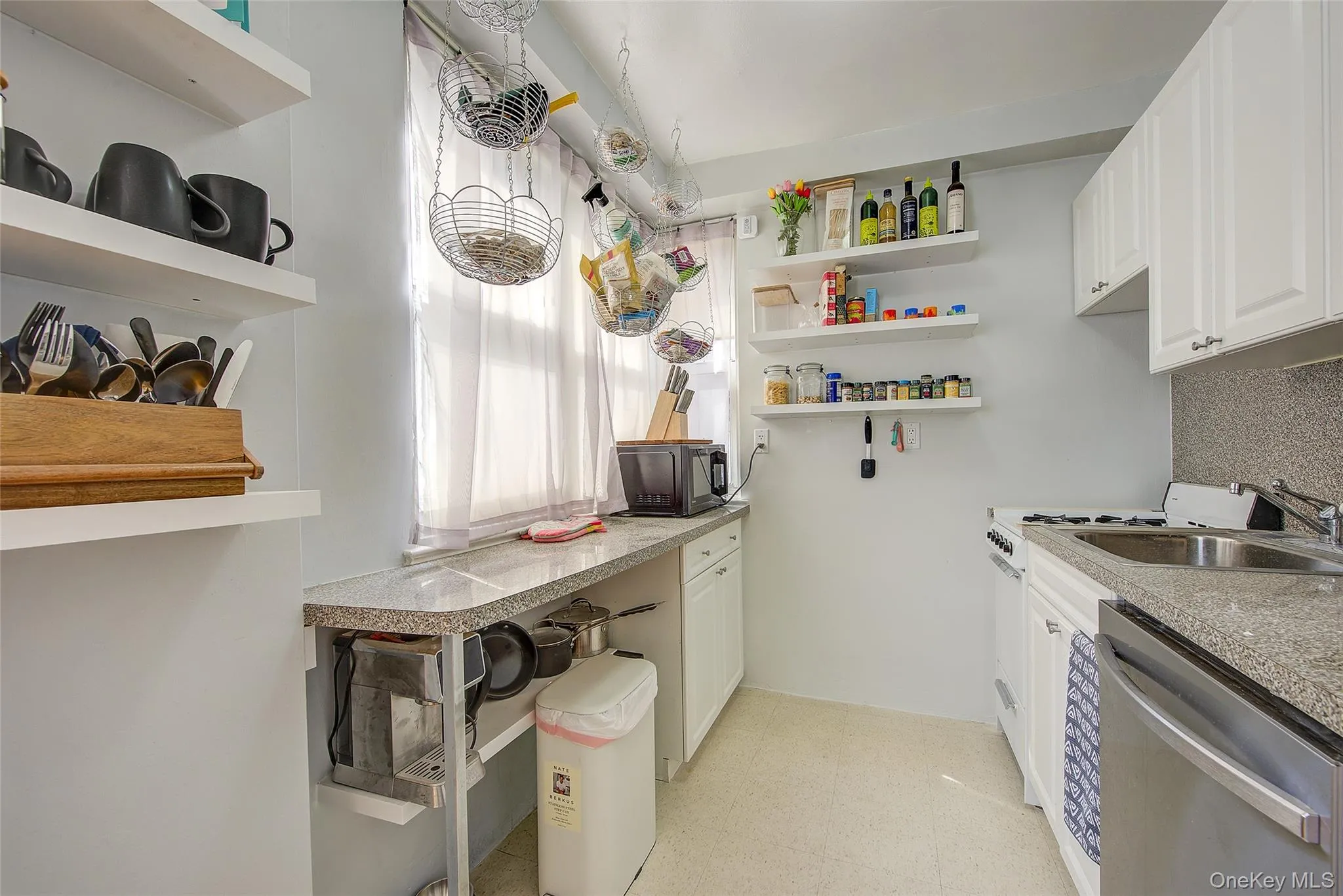 110-50 71st Road, New York, NY, 1 Bedroom Bedrooms, 3 Rooms Rooms,1 BathroomBathrooms,Residential,For Rent,71st,0,1058512 110-50 71st Road, New York, NY, 1 Bedroom Bedrooms, 3 Rooms Rooms,1 BathroomBathrooms,Residential,For Rent,71st,0,1058512