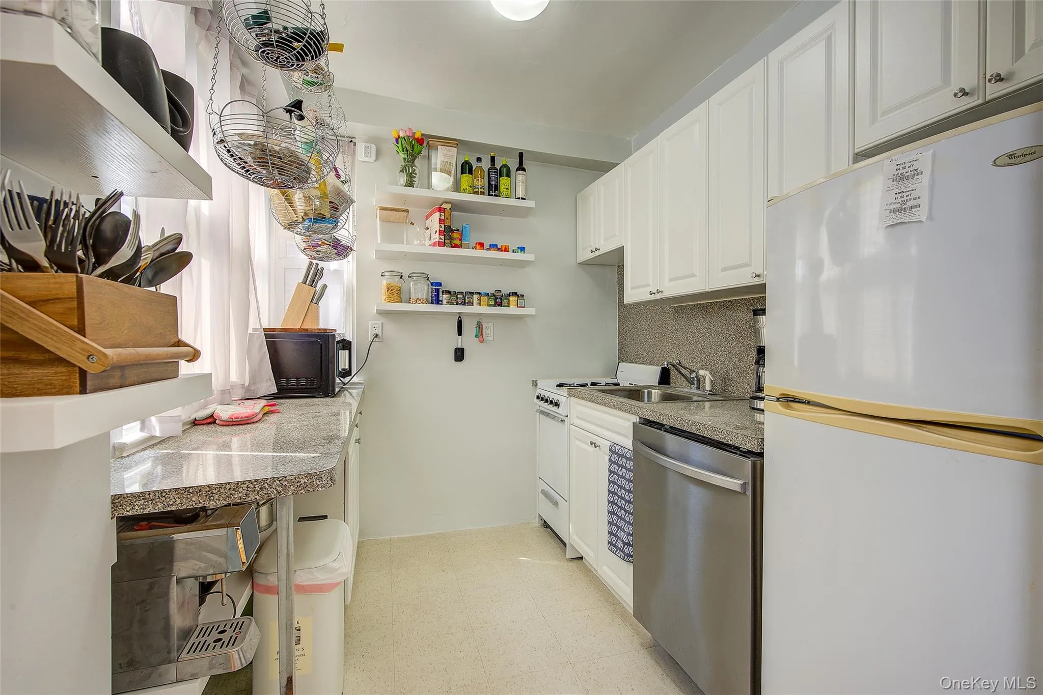 110-50 71st Road, New York, NY, 1 Bedroom Bedrooms, 3 Rooms Rooms,1 BathroomBathrooms,Residential,For Rent,71st,0,1058512 110-50 71st Road, New York, NY, 1 Bedroom Bedrooms, 3 Rooms Rooms,1 BathroomBathrooms,Residential,For Rent,71st,0,1058512